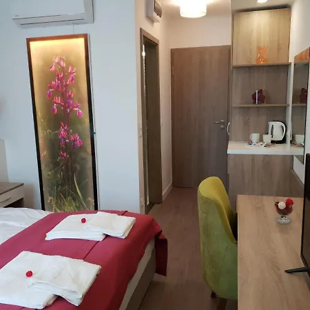 Heureka Oda ve Kahvaltı 4*